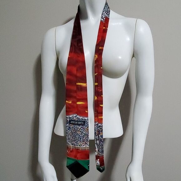 American Sports Baseball Scene Tie - Picture 3 of 4